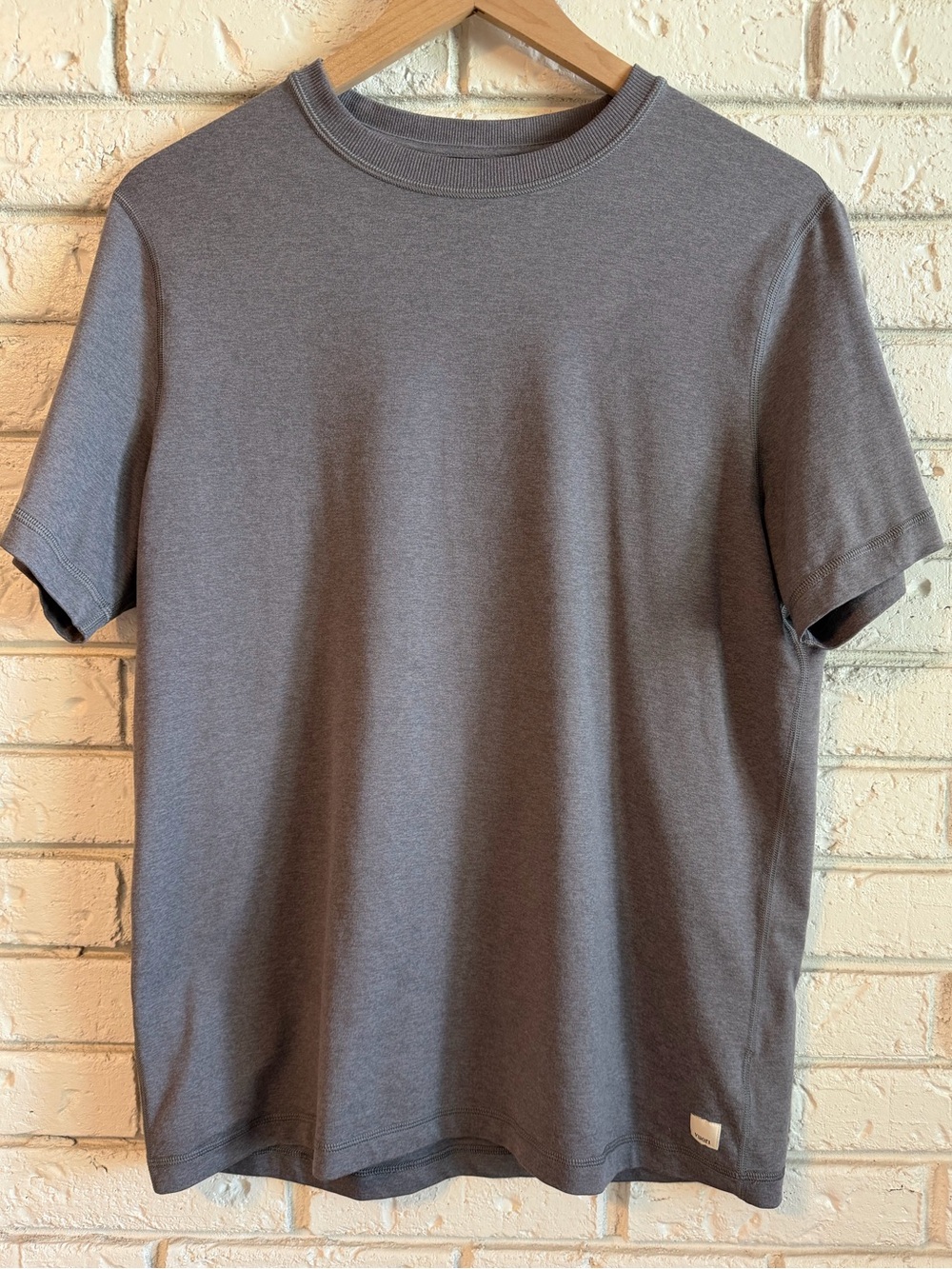 Vuori Short Sleeve Crewneck T-Shirt in Heather Gray